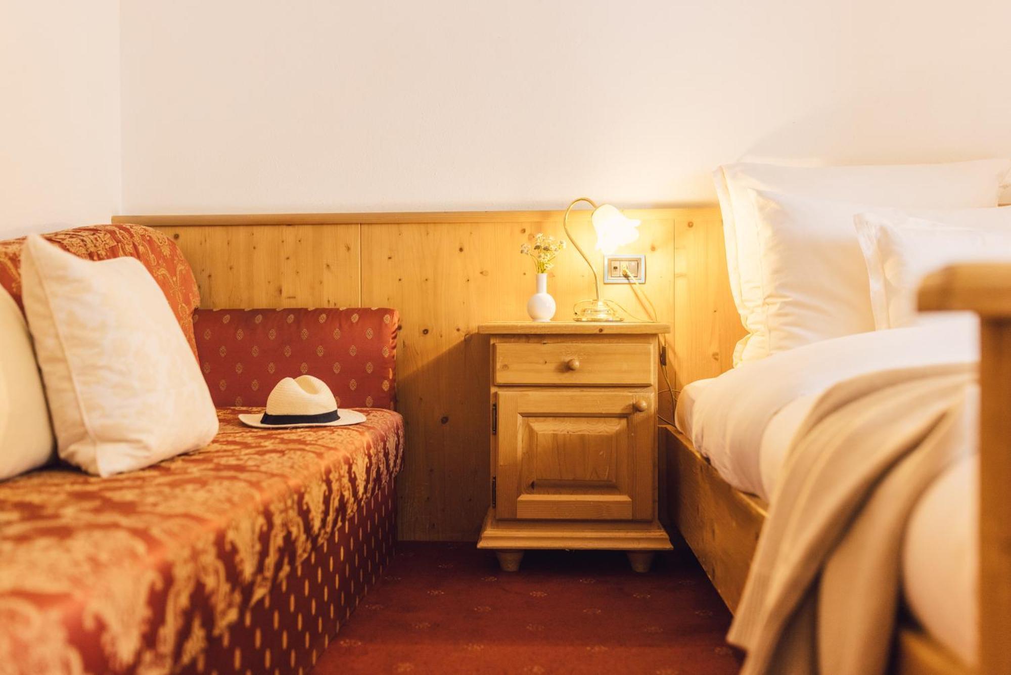 Parkhotel Schachen Ahrntal Стая снимка